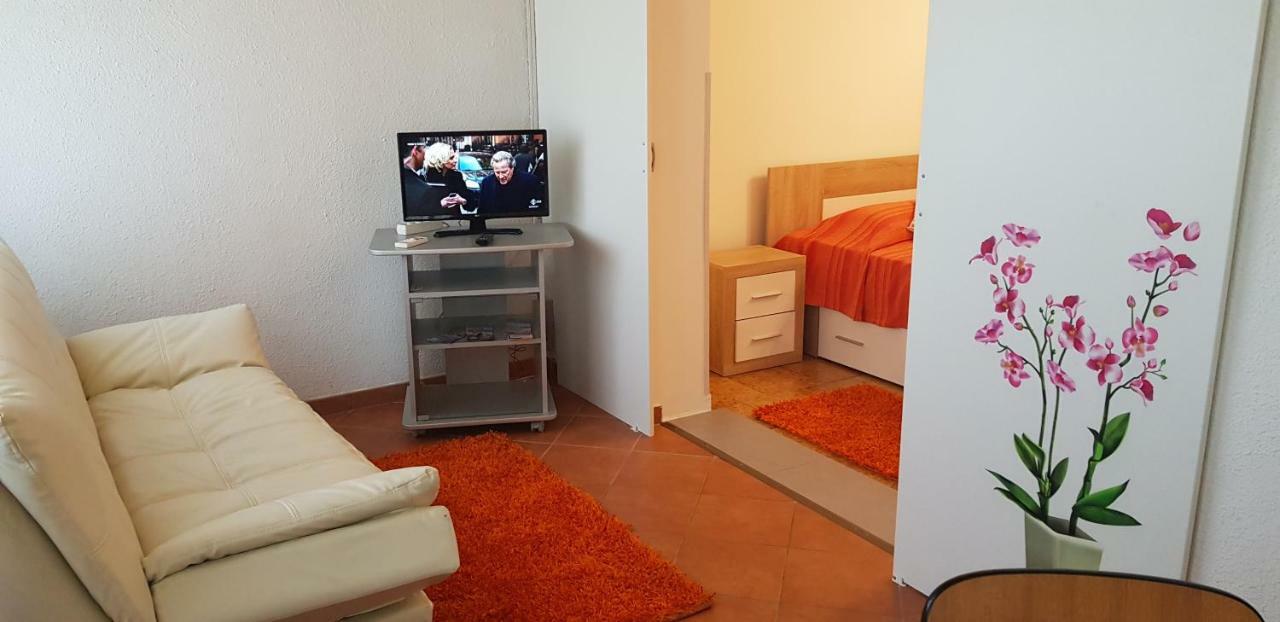 Appartement Clara 2 à Poreč Extérieur photo
